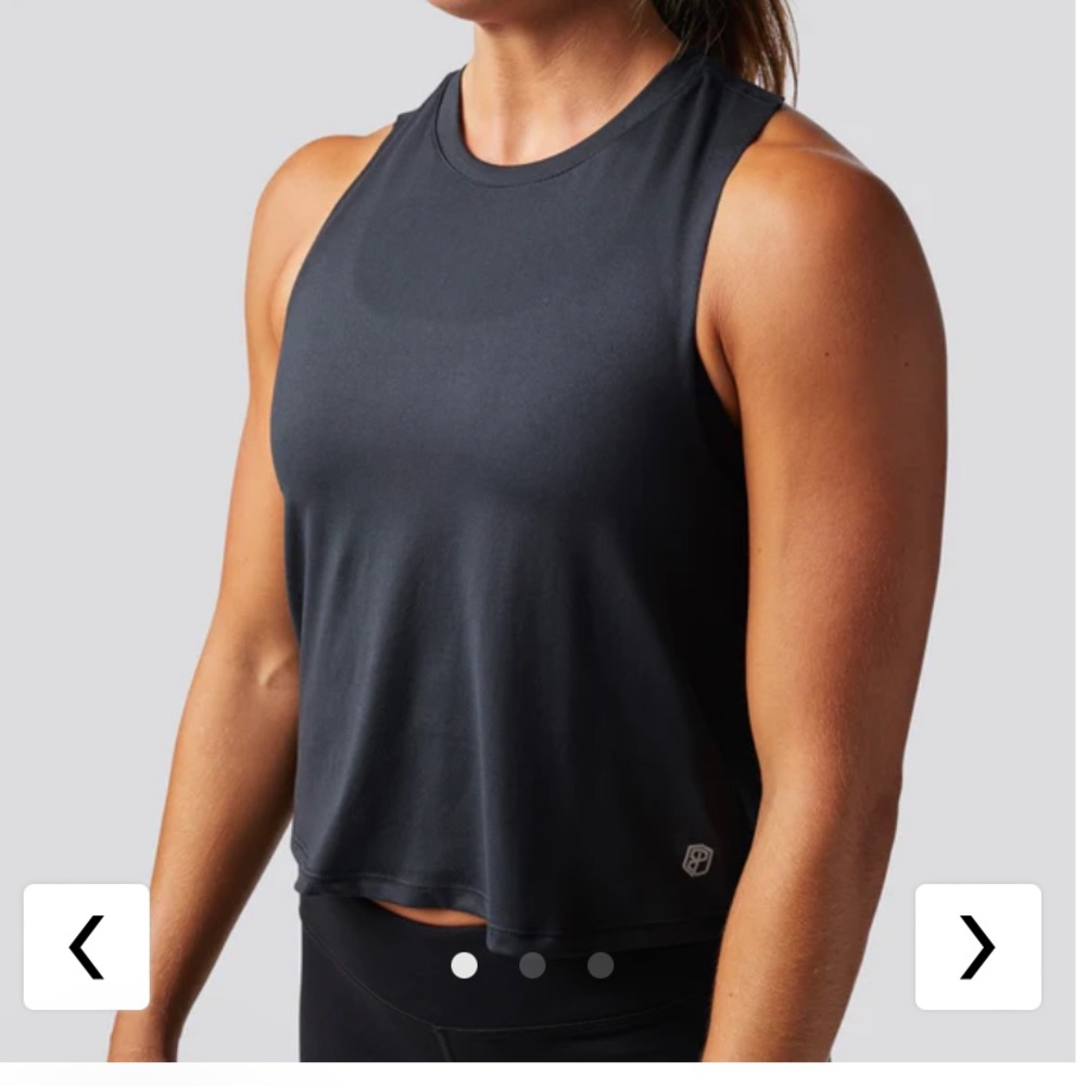 NWT Born Primitive Elevate Crop 2.0